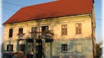 Miklavž Manor